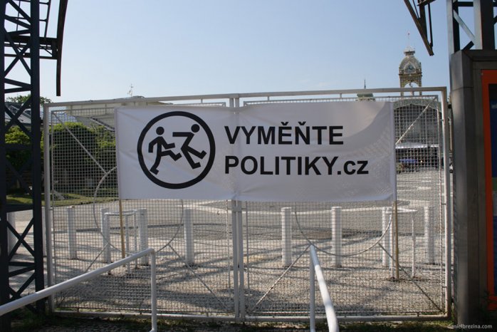 2010-05-25 VYMĚŇTE POLITIKY.CZ